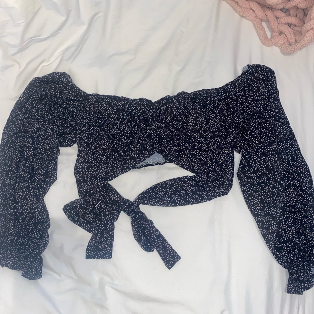 Amazon top in XL, never worn
